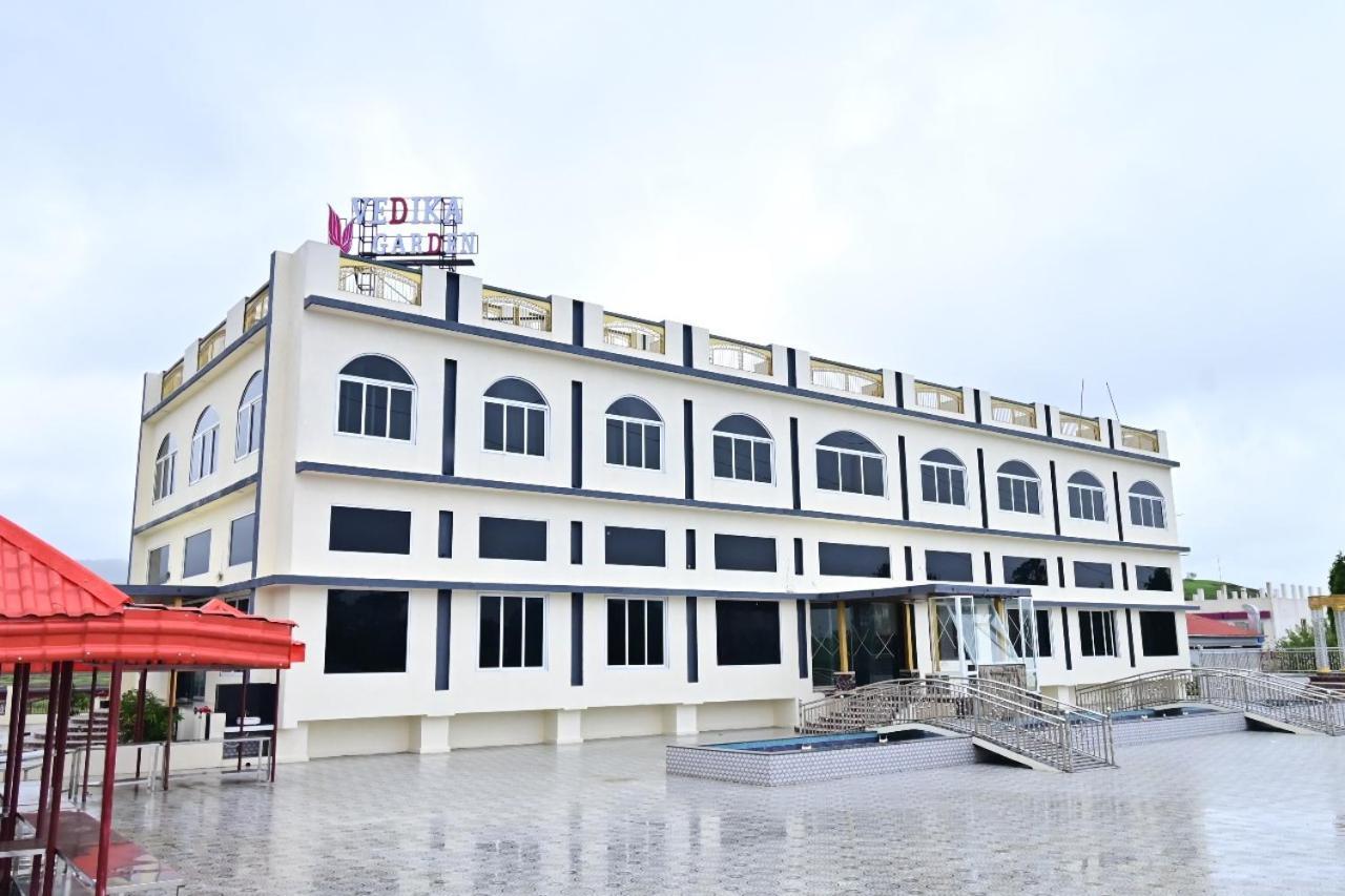 Hotel Vedika Garden Lonavla Exterior foto