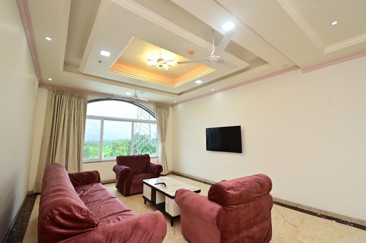 Hotel Vedika Garden Lonavla Exterior foto